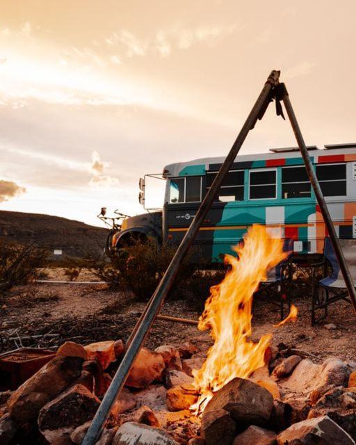 Camping At Desert Gardens Oasis In Lobo, Tx Van Horn Exteriér fotografie